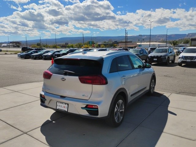 Used 2021 Kia Niro EX Premium w/ Cold Weather Package image 5