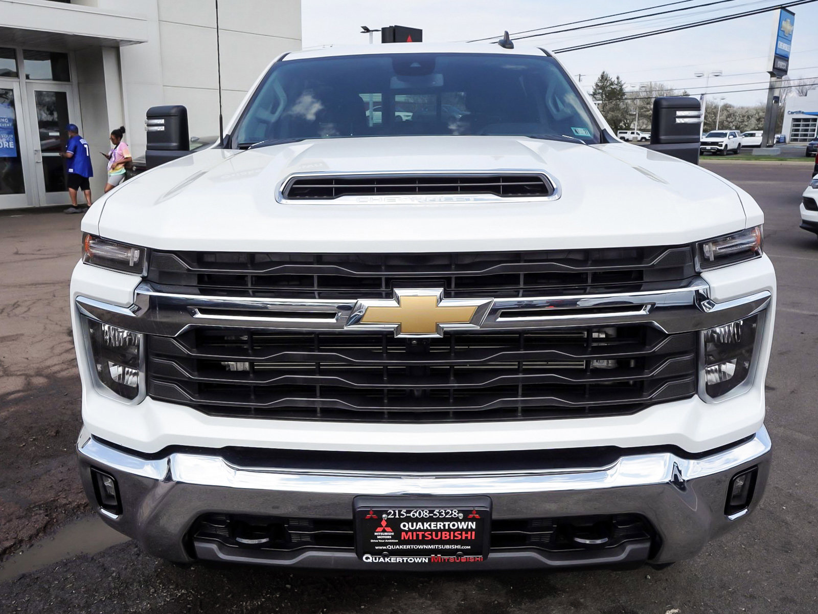 Used 2024 Chevrolet Silverado 2500 LT w/ Texas Edition image 2