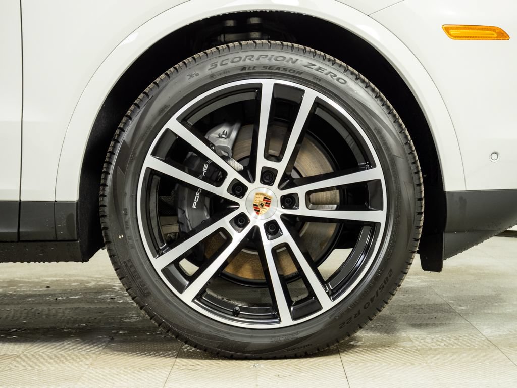New 2026 Porsche Cayenne AWD/4WD image 38