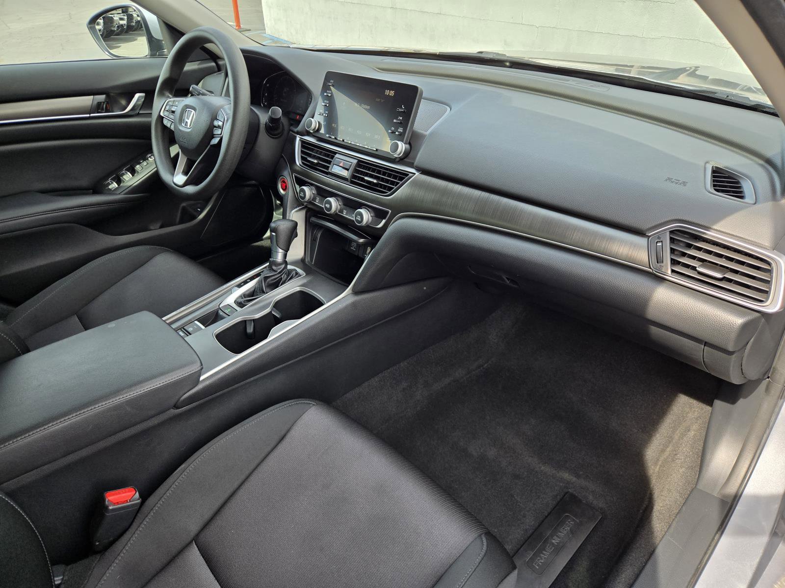 Used 2019 Honda Accord LX image 29
