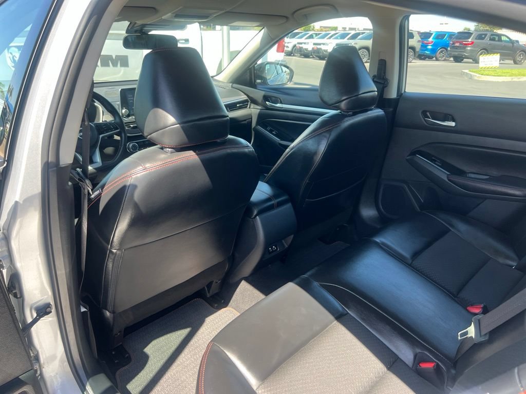 Used 2025 Nissan Altima 2.5 SR FWD image 37