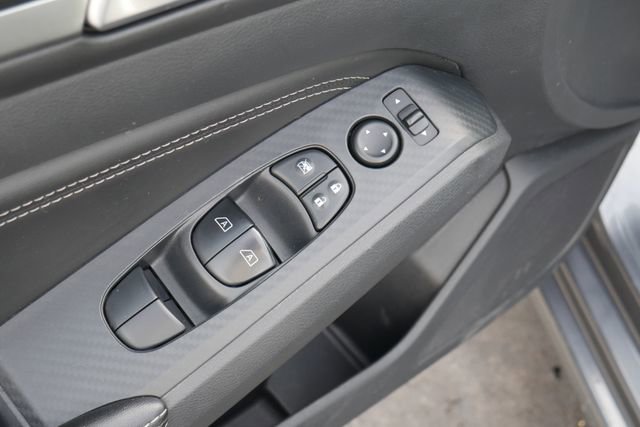 Used 2019 Nissan Altima 2.5 SL FWD image 18