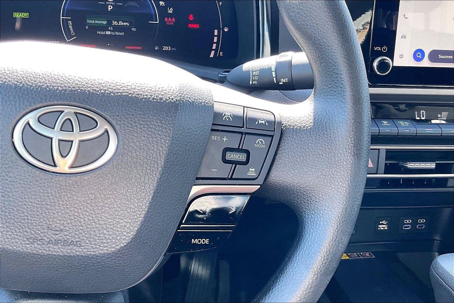 Used 2026 Toyota Camry LE FWD image 19