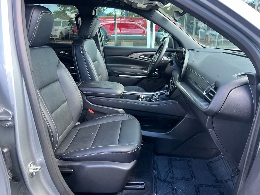 Used 2026 Chevrolet Traverse LT AWD/4WD image 21