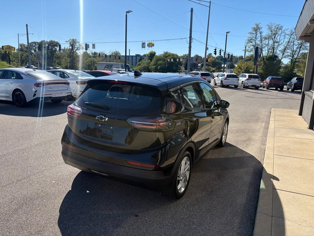 Used 2023 Chevrolet Bolt LT FWD image 6