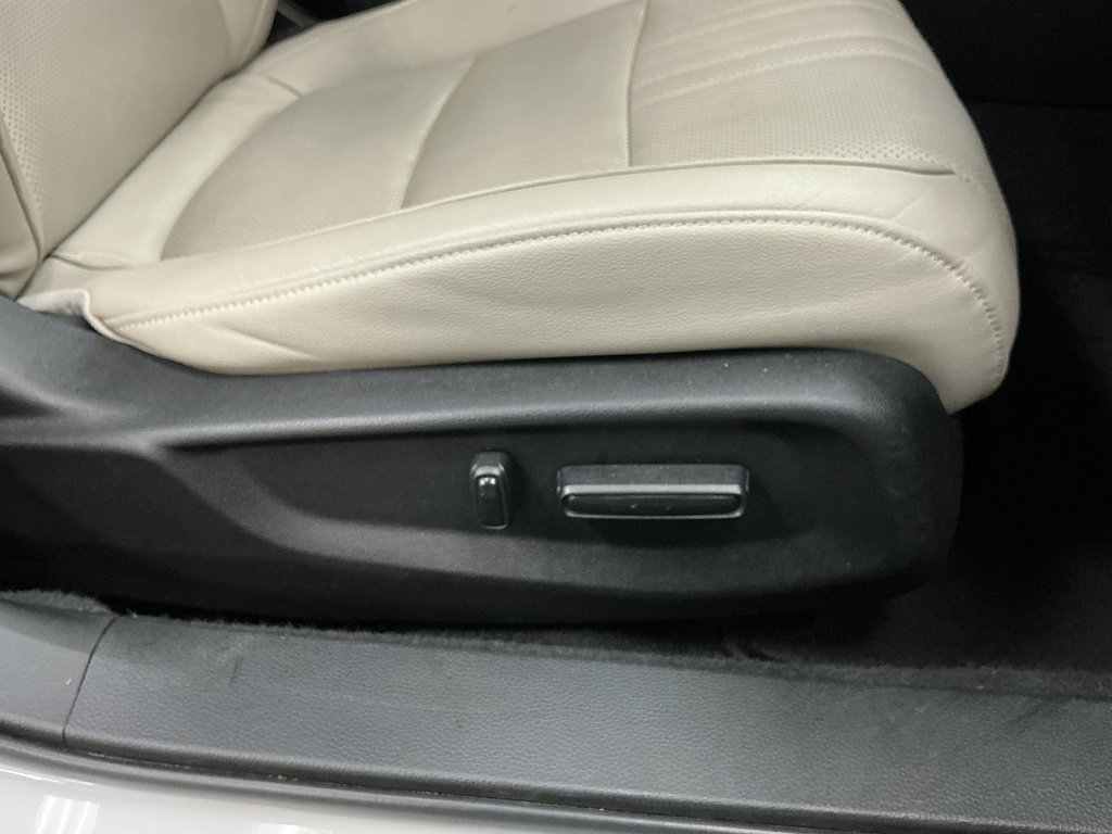 Used 2019 Honda Accord Touring image 33