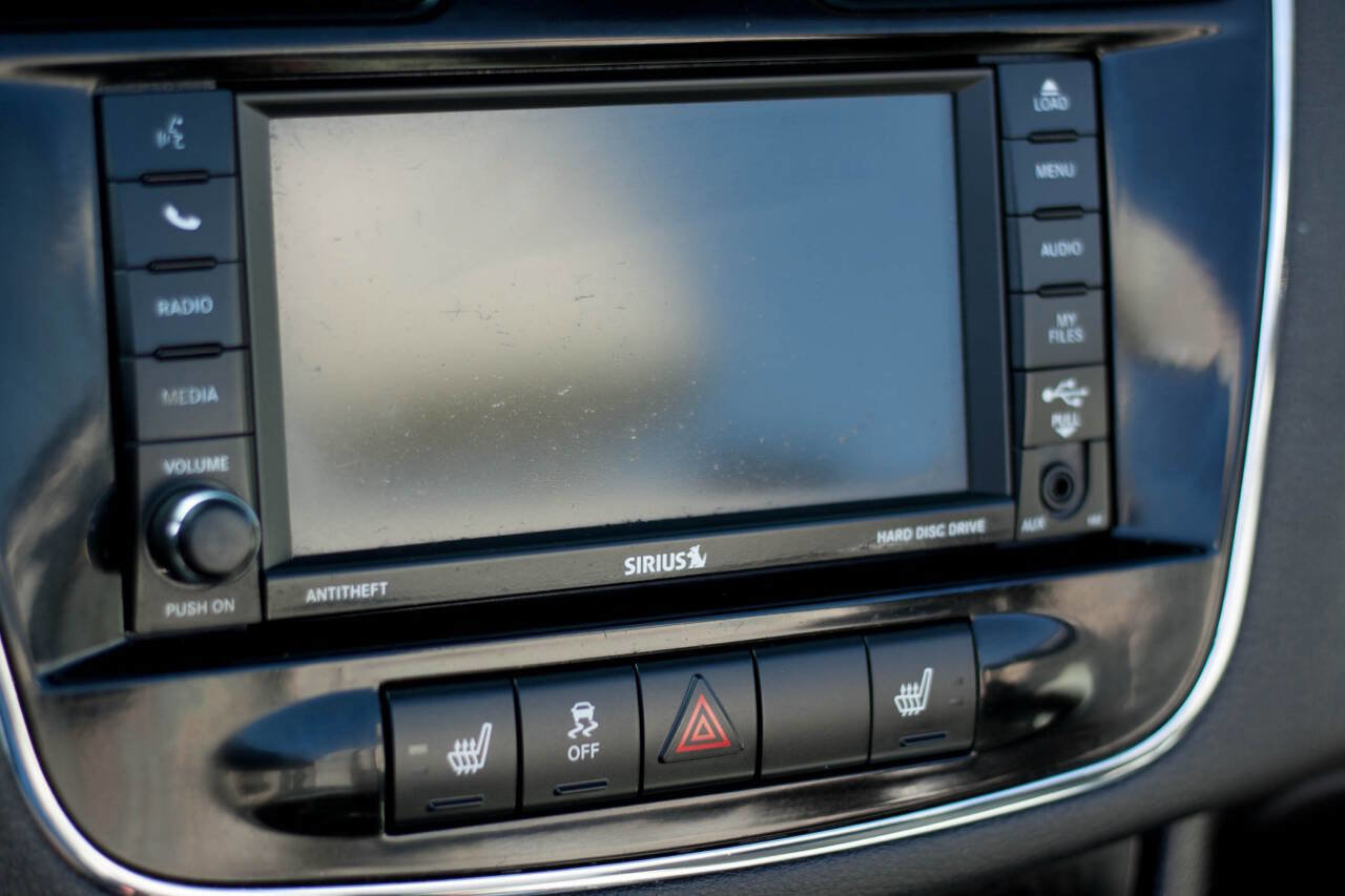 Used 2012 Chrysler 200 Limited image 17