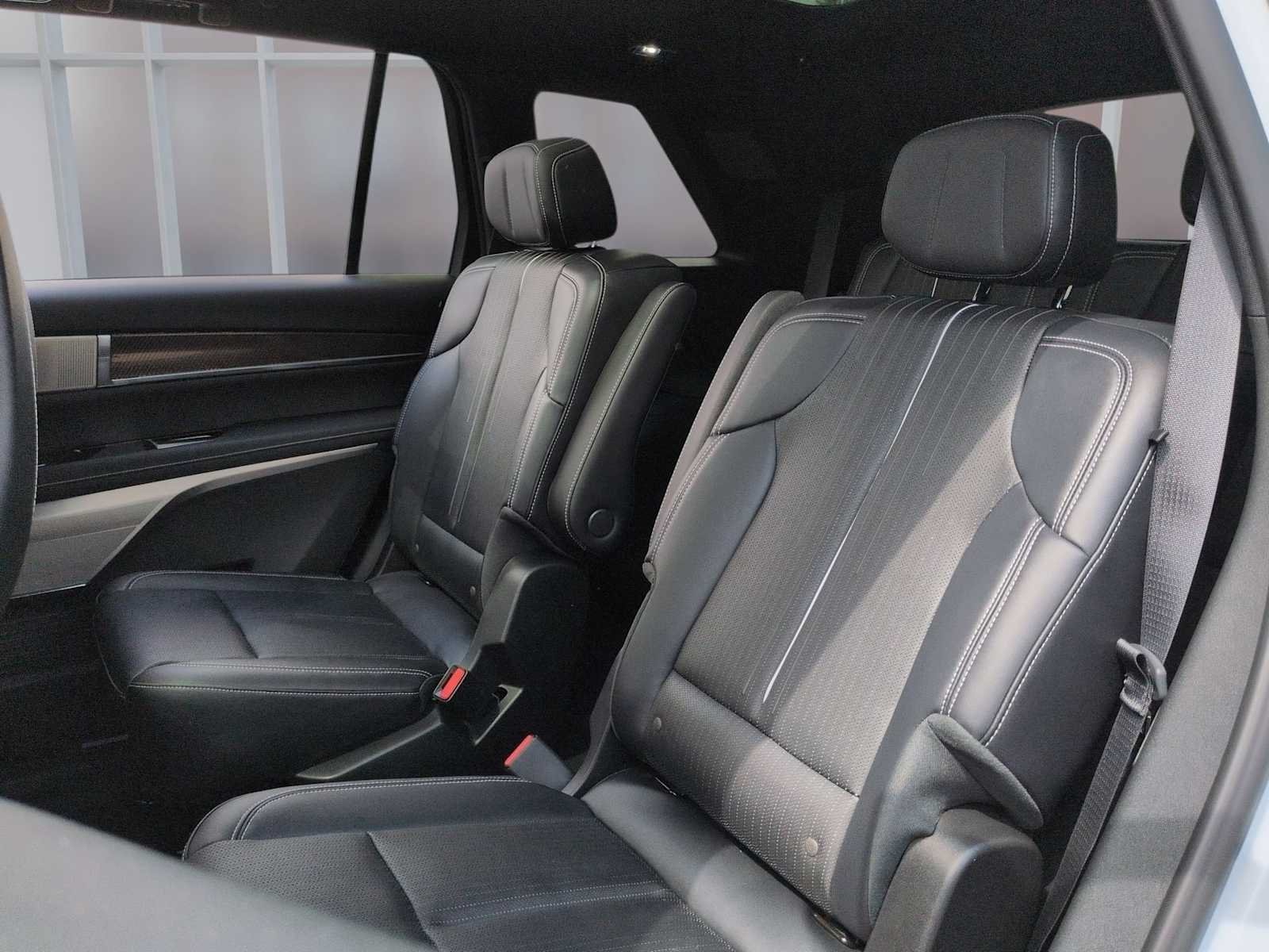 New 2027 Cadillac Vistiq Sport AWD/4WD image 25