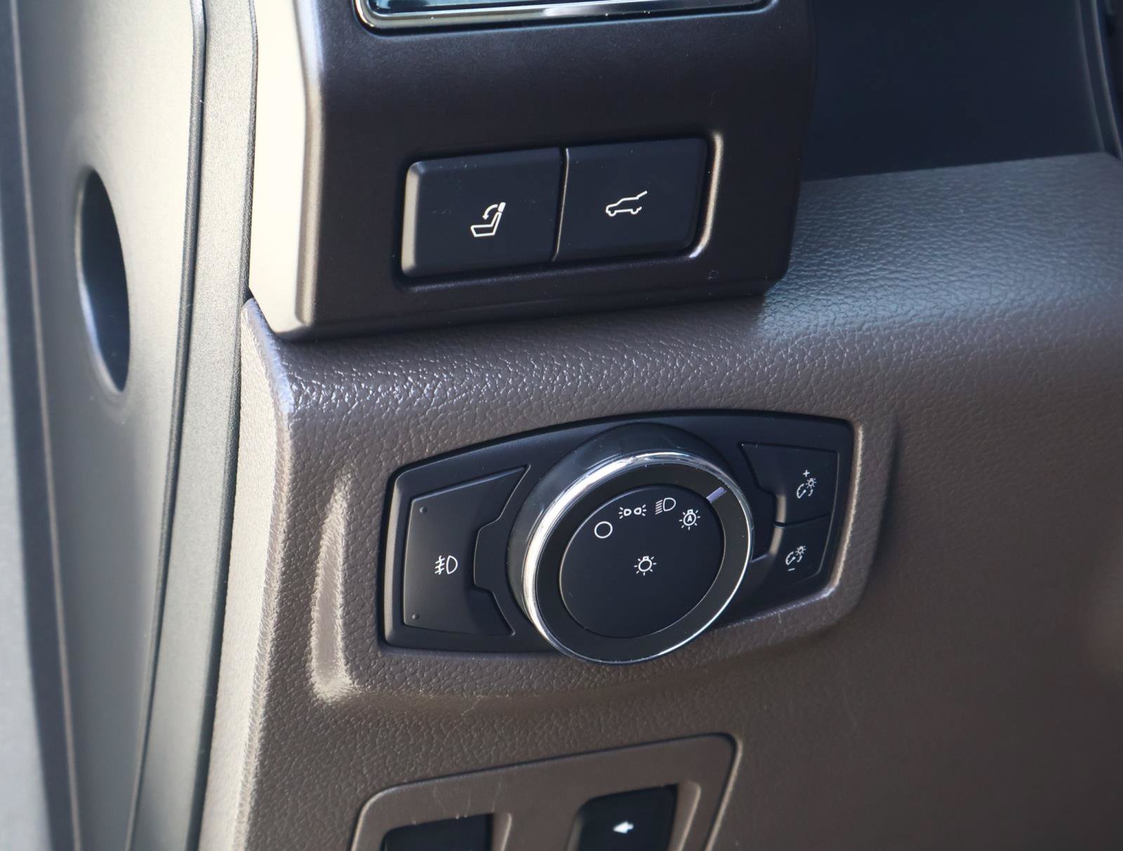 Used 2021 Ford Expedition Limited RWD image 25