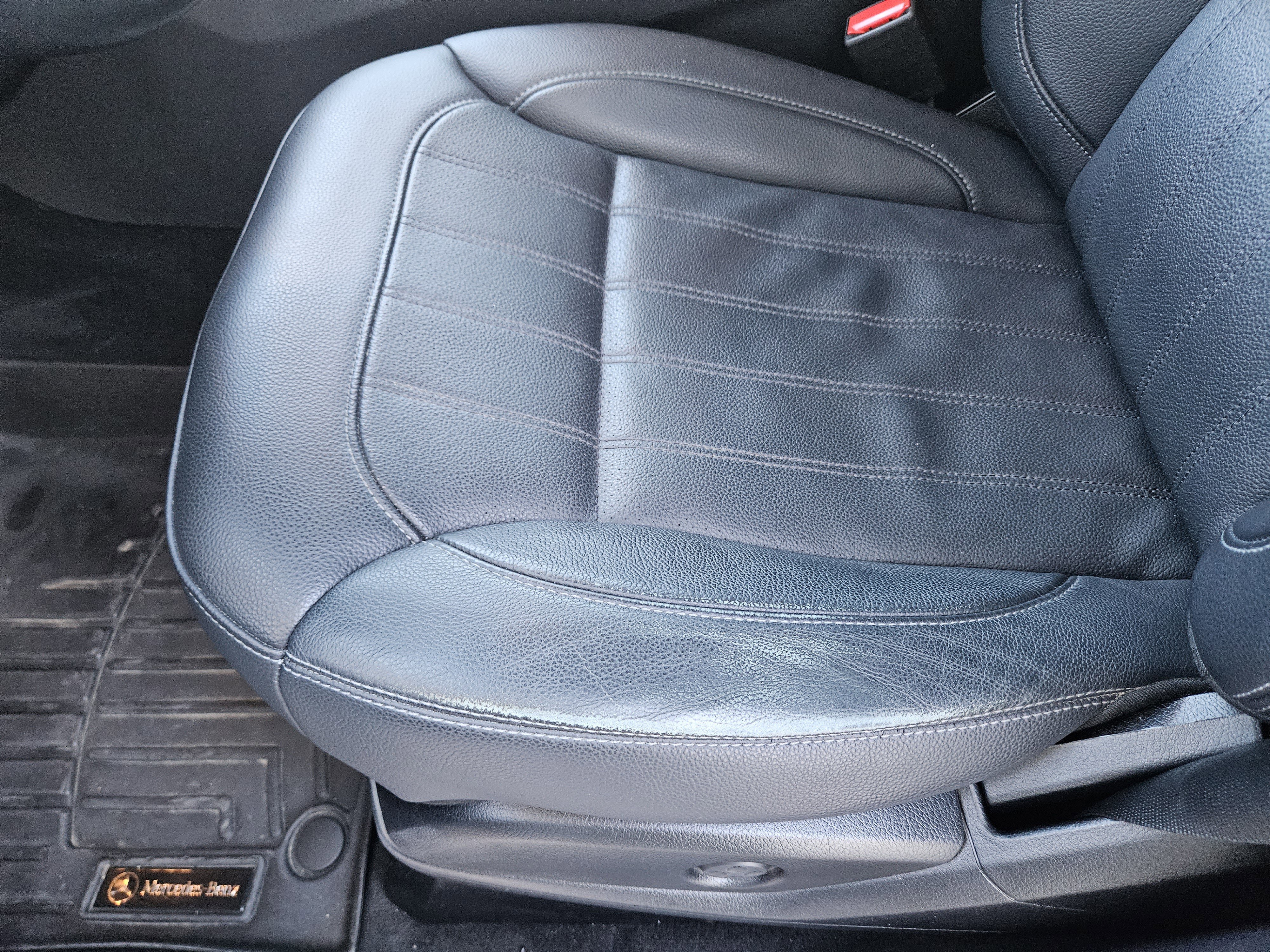 Used 2019 Mercedes-Benz GLE 400 4MATIC image 25