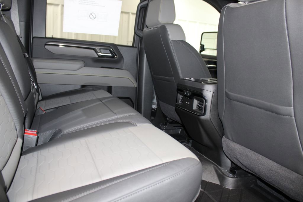 New 2026 Chevrolet Silverado 2500 ZR2 image 32