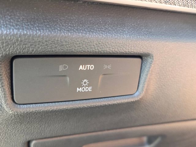 Used 2025 Volkswagen Tiguan S image 26