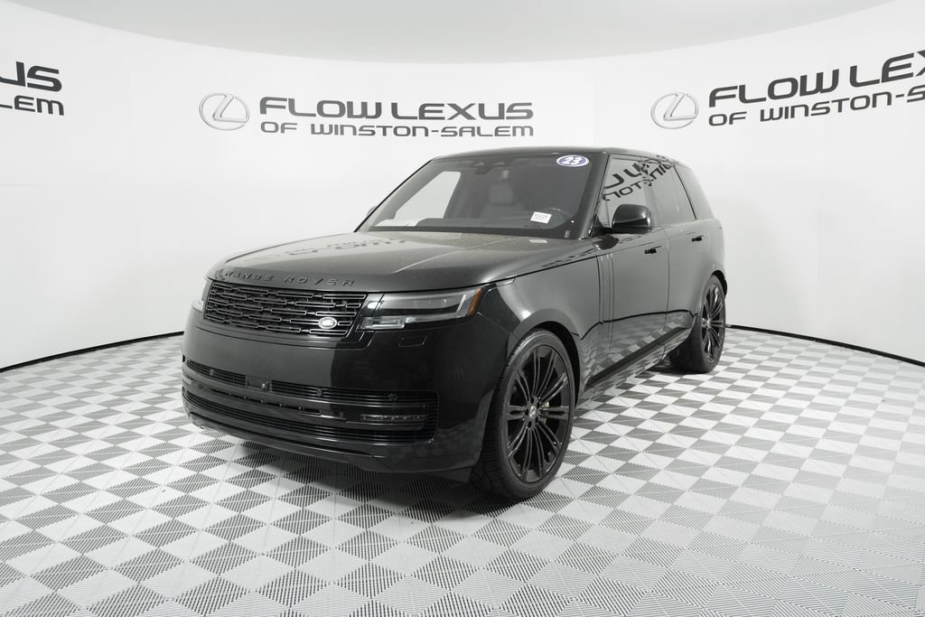 Used 2023 Land Rover Range Rover SE AWD/4WD image 1