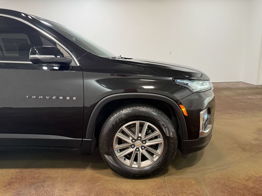 Used 2023 Chevrolet Traverse LT AWD/4WD image 31