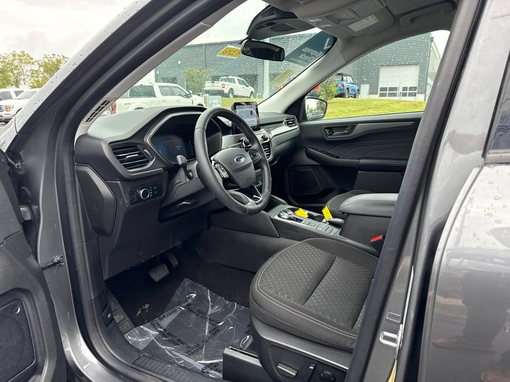 Used 2023 Ford Escape Active AWD/4WD image 8