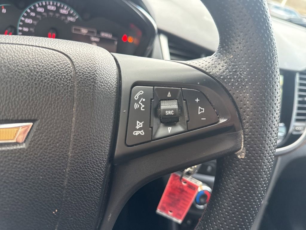 Used 2018 Chevrolet Trax LS image 16