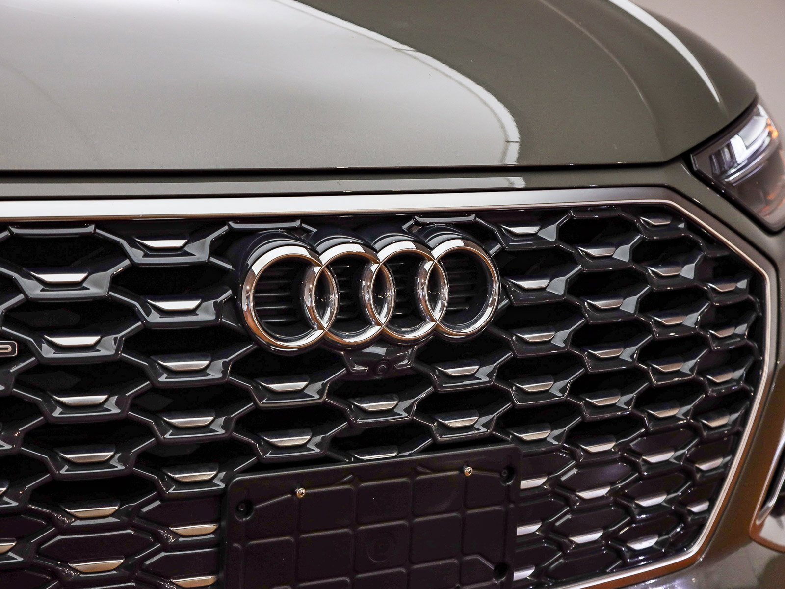 Used 2023 Audi Q5 2.0T Premium Plus w/ Premium Plus Package image 6