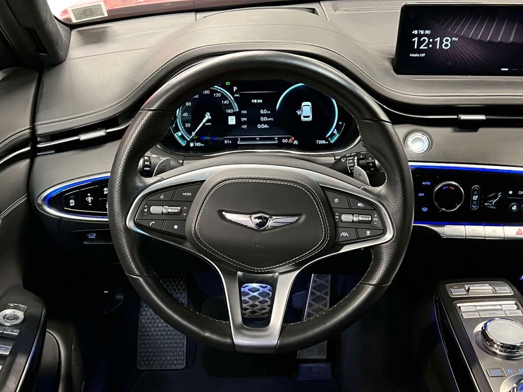 Used 2024 Genesis GV70 3.5T Sport w/ Sport Prestige Package AWD/4WD image 14