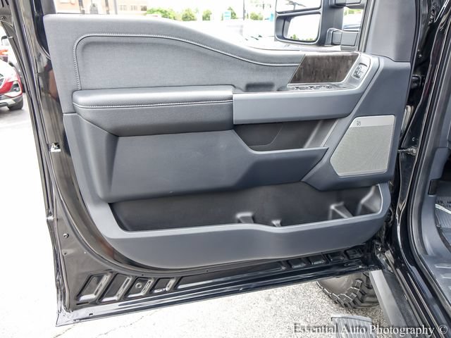 Used 2023 Ford F250 Lariat w/ Lariat Ultimate Package AWD/4WD image 31