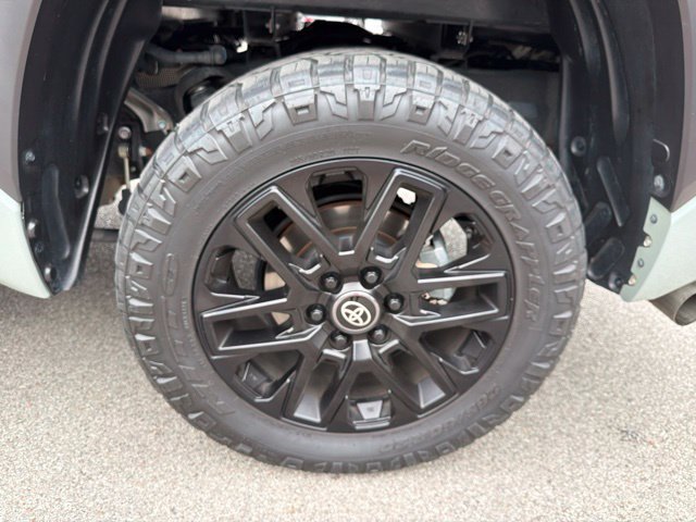 Used 2025 Toyota Tundra Limited w/ Nightshade Package AWD/4WD image 29