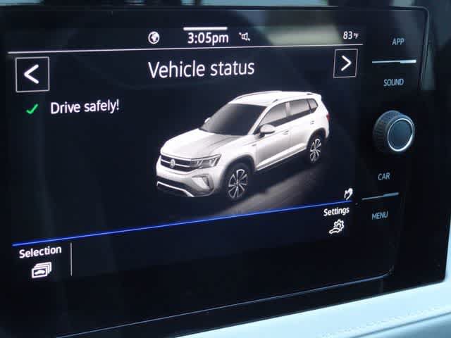 Used 2025 Volkswagen Taos SE FWD image 22