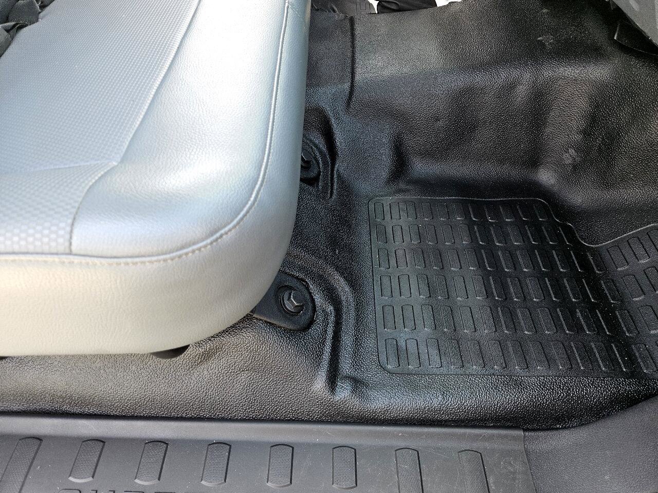 Used 2022 Ford F650 2WD Regular Cab Super Duty image 54