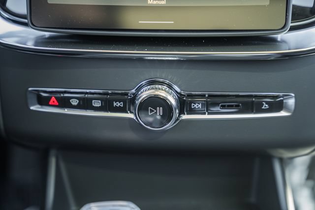 New 2027 Volvo XC90 B6 Plus AWD/4WD image 23