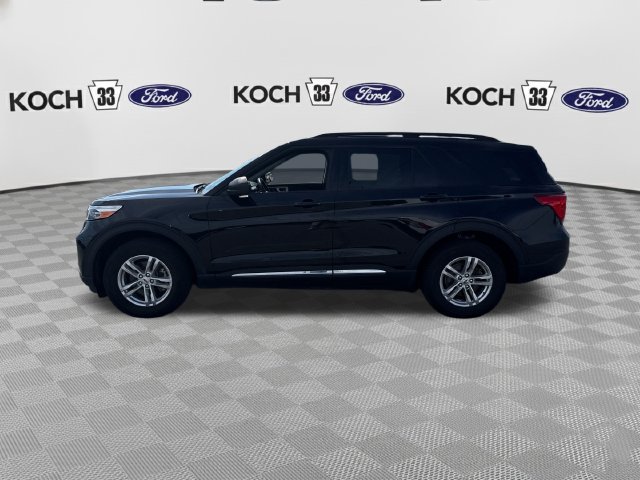 Used 2023 Ford Explorer XLT w/ Equipment Group 202A AWD/4WD image 4