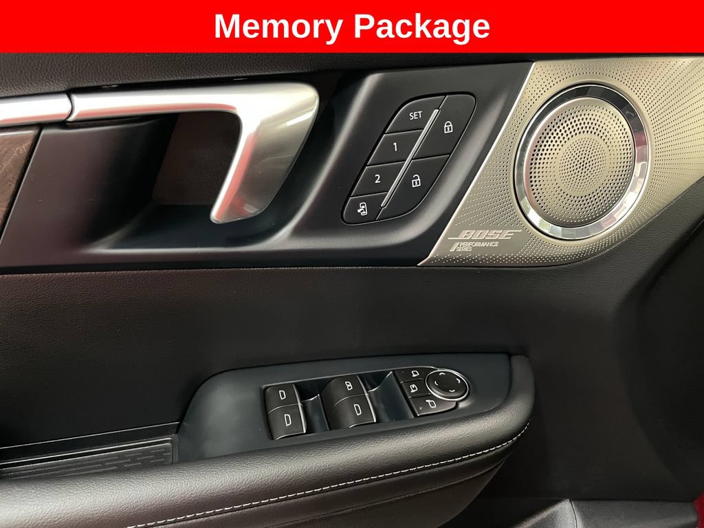 Certified 2026 Buick Enclave Avenir w/ Super Cruise Package AWD/4WD image 10