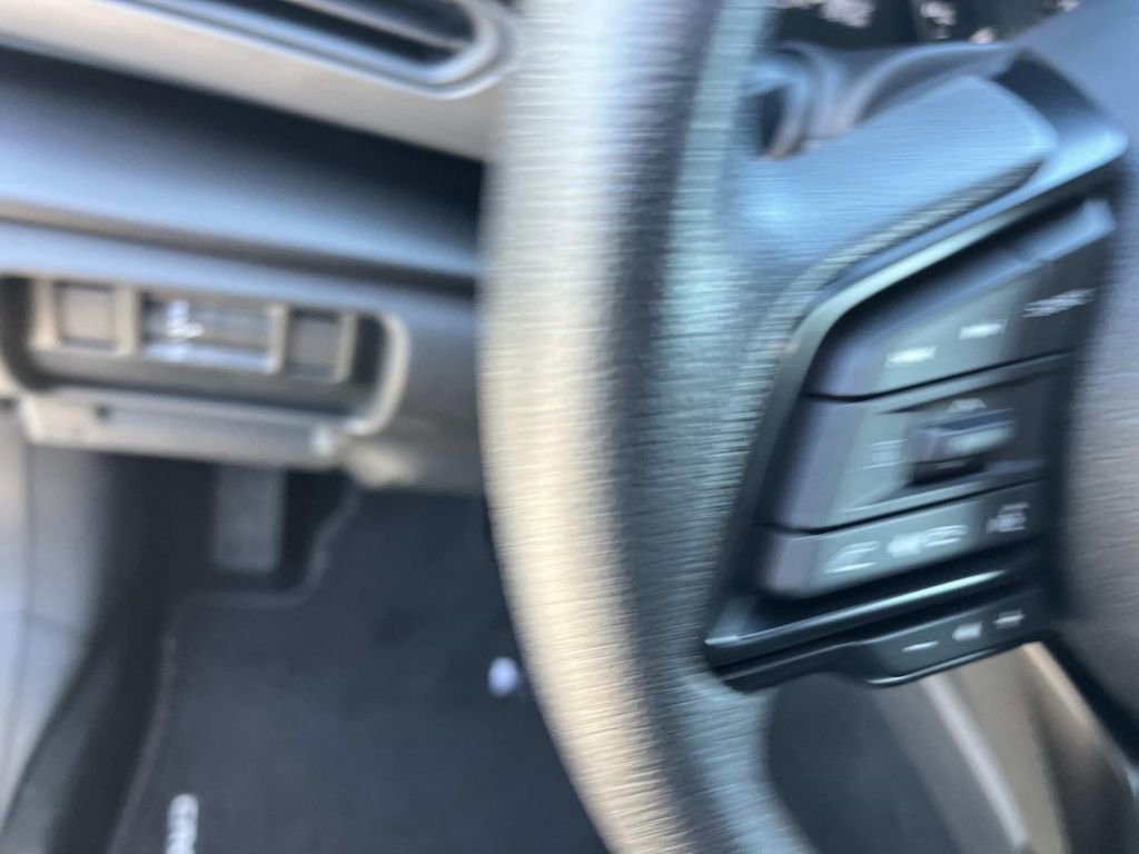 Used 2025 Subaru Crosstrek 2.5i Premium image 31
