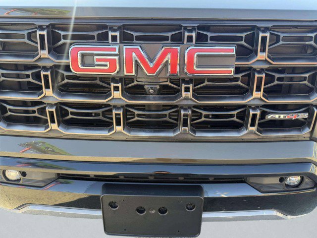 Used 2024 GMC Canyon AT4X image 13