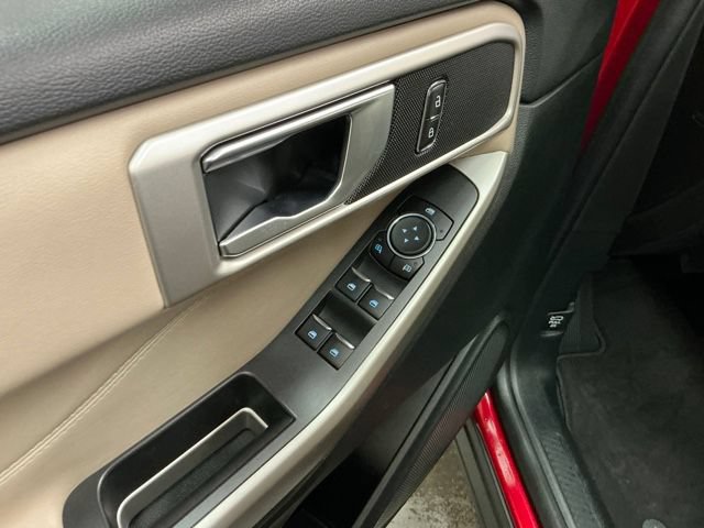 Used 2023 Ford Explorer XLT w/ Equipment Group 202A AWD/4WD image 16