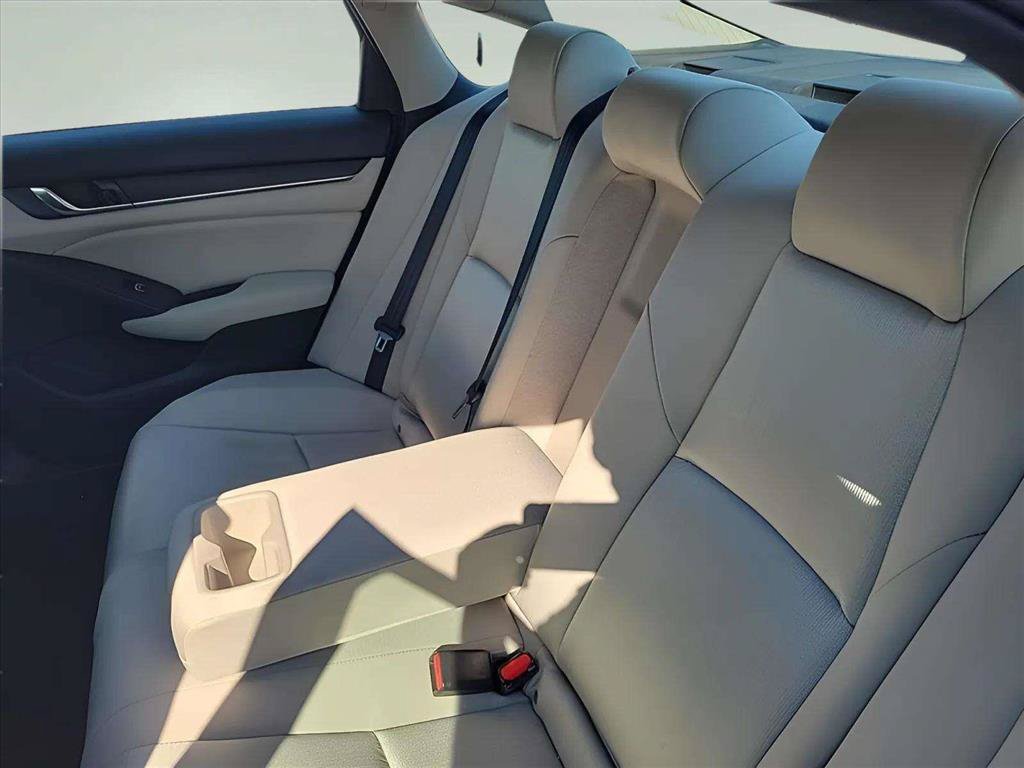 Used 2019 Honda Accord LX image 16