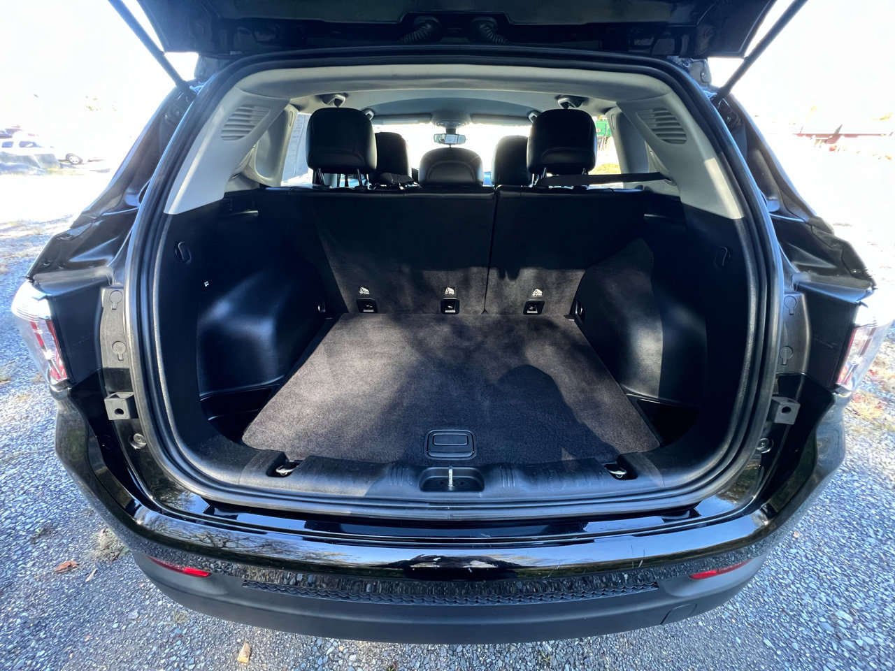 Used 2020 Jeep Compass Latitude w/ Cold Weather Group image 25