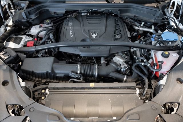 New 2025 Maserati Grecale Modena AWD/4WD image 3