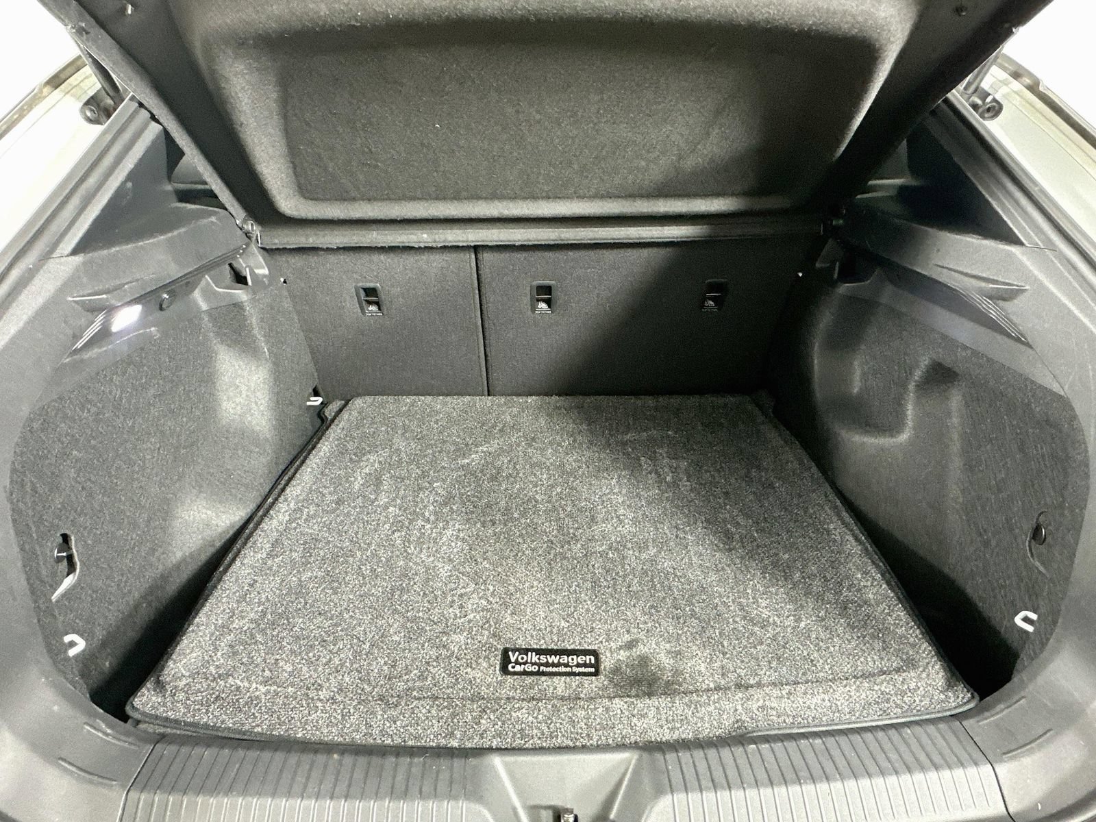Certified 2023 Volkswagen ID.4 Pro AWD/4WD image 36