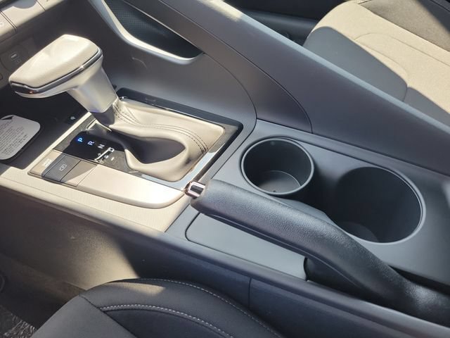 New 2026 Hyundai Elantra Sport FWD image 16