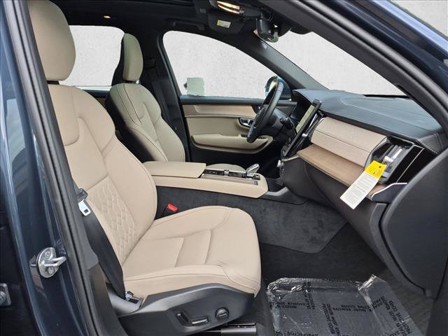 Used 2026 Volvo XC90 B6 Plus w/ Protection Package Premier AWD/4WD image 23