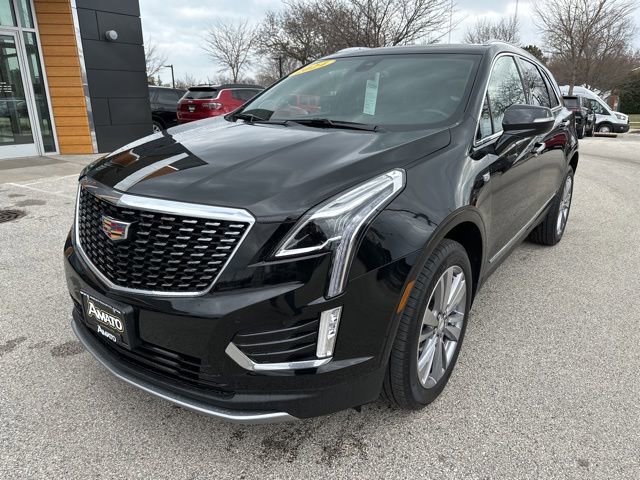 Used 2024 Cadillac XT5 Premium Luxury image 2