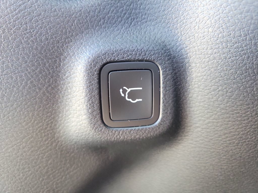 Certified 2025 Jeep Compass Trailhawk w/ Trailhawk Elite Group AWD/4WD image 9