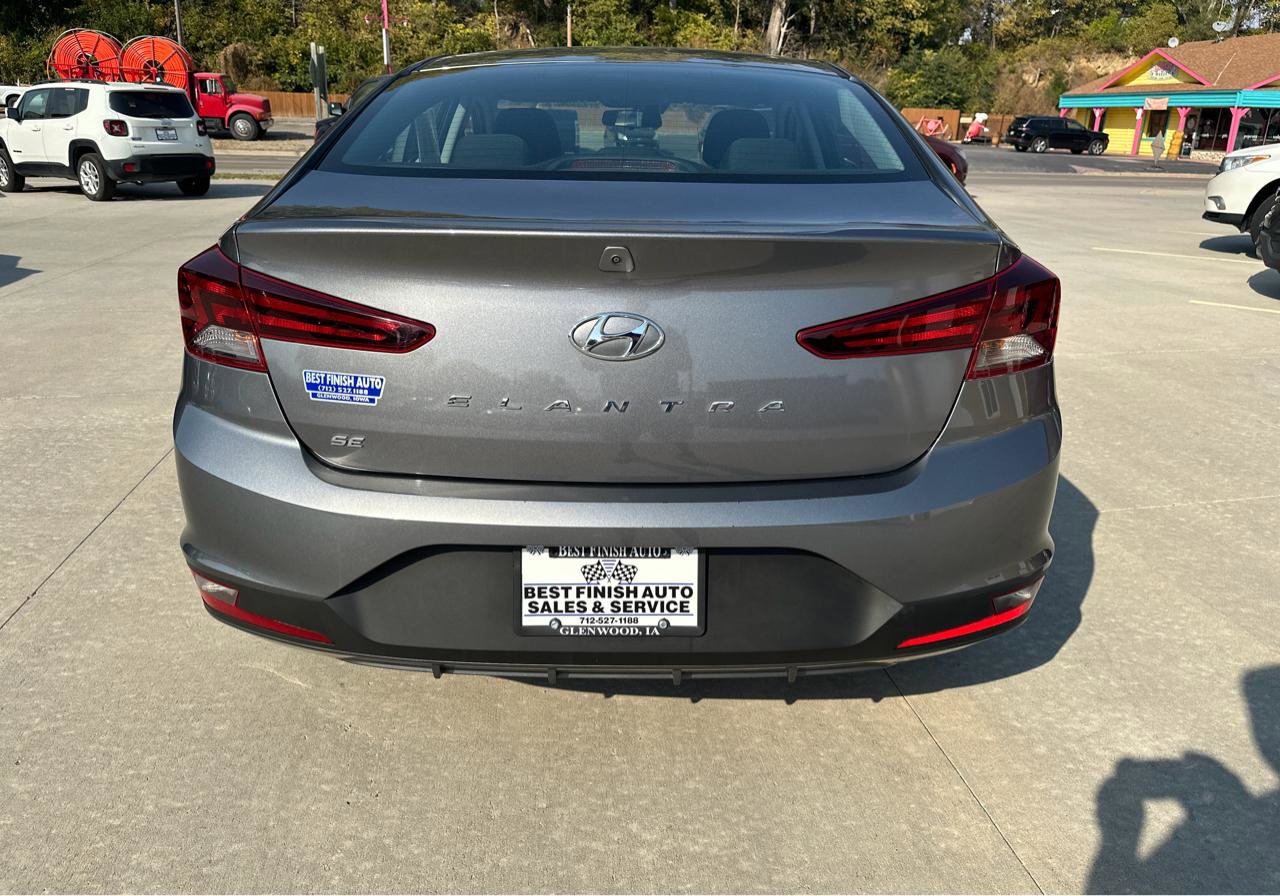 Used 2020 Hyundai Elantra SE w/ Cargo Package (C1) FWD image 7