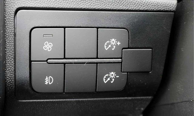 New 2025 RAM ProMaster 2500 w/ Quick Order Package 22G SLT image 10