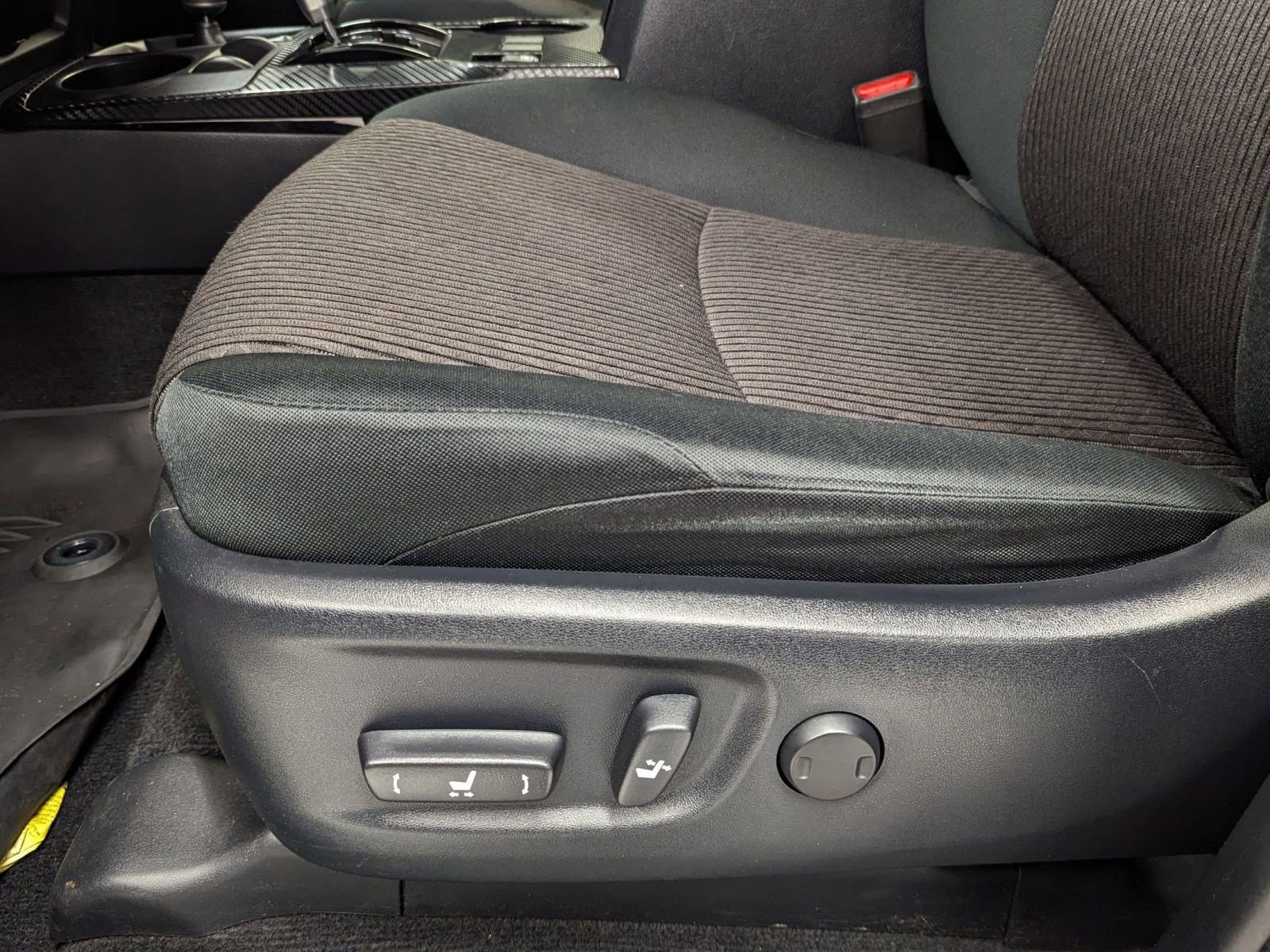 Used 2019 Toyota 4Runner TRD Off-Road image 11