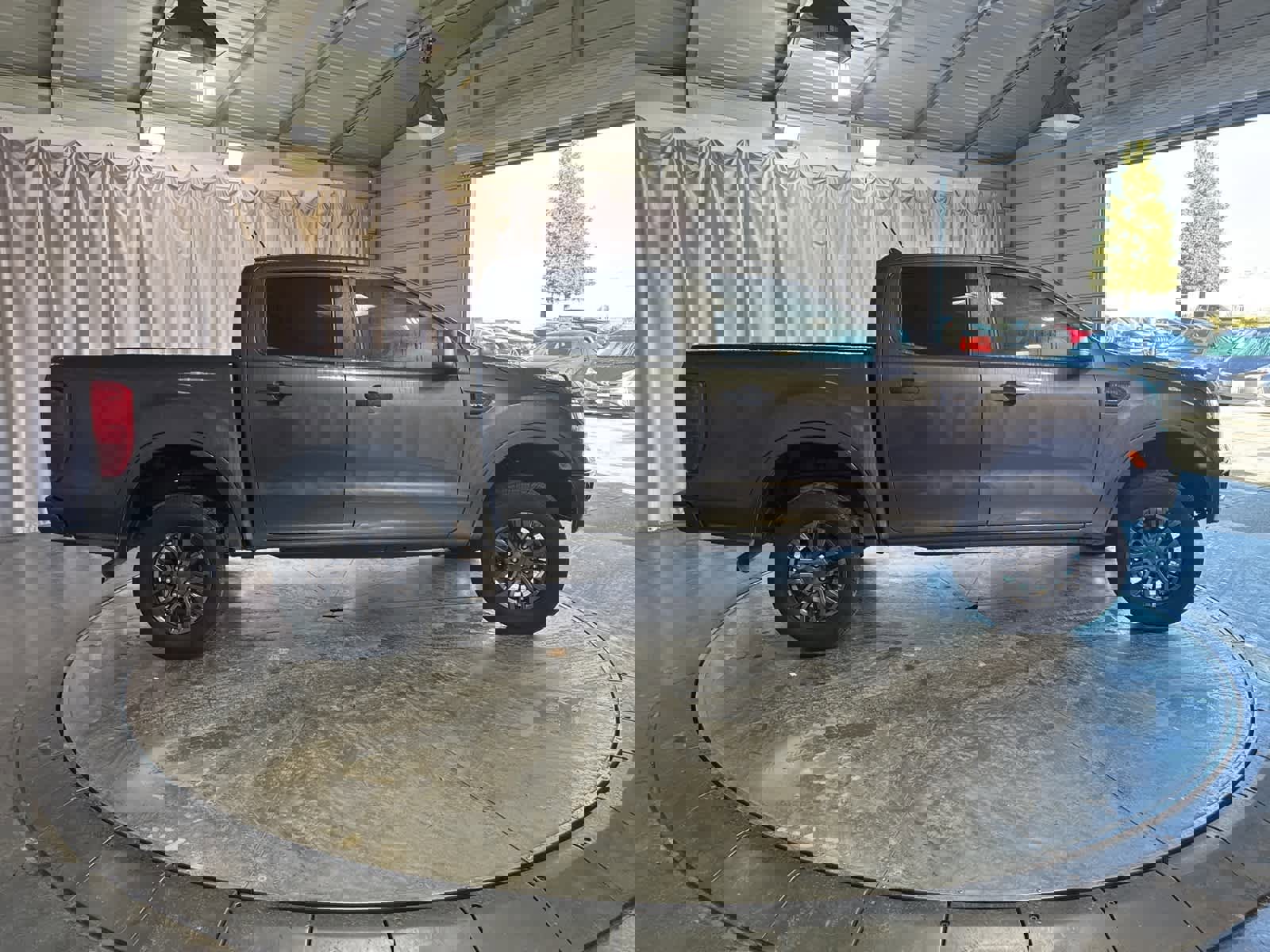 Used 2020 Ford Ranger XLT w/ Equipment Group 301A Mid image 4