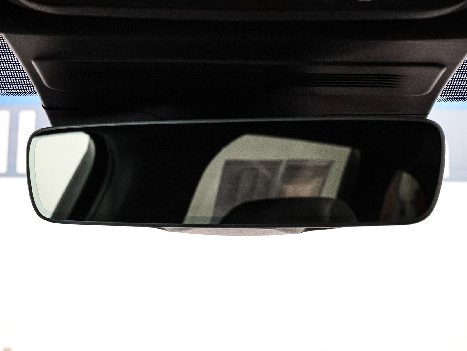 Used 2025 Lincoln Nautilus Reserve w/ Jet Appearance Package image 31