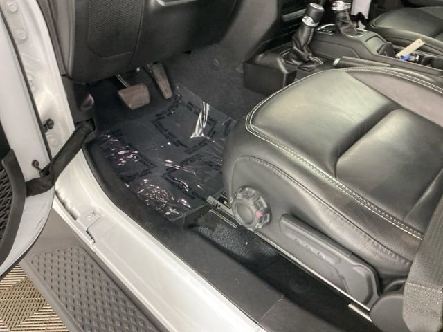 Used 2020 Jeep Gladiator Overland w/ Popular Equipment Package image 14