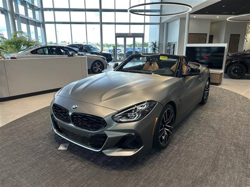 Used 2026 BMW Z4 M40i w/ Premium Package RWD image 3