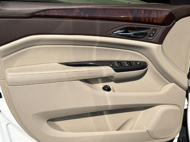 Used 2016 Cadillac SRX Luxury w/ Driver Awareness Package FWD image 10