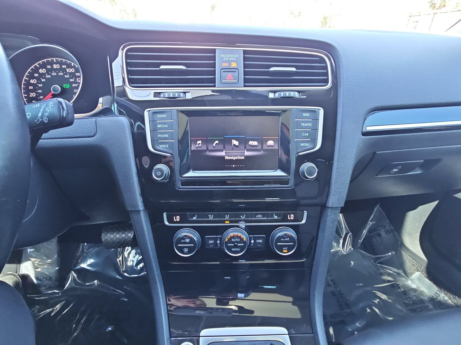 Used 2015 Volkswagen Golf SEL FWD image 19