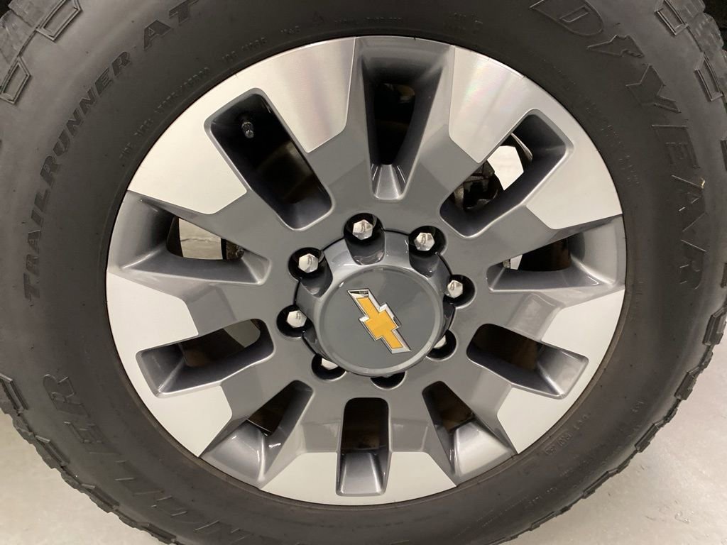 Used 2024 Chevrolet Silverado 2500 Custom w/ Custom Value Package image 25